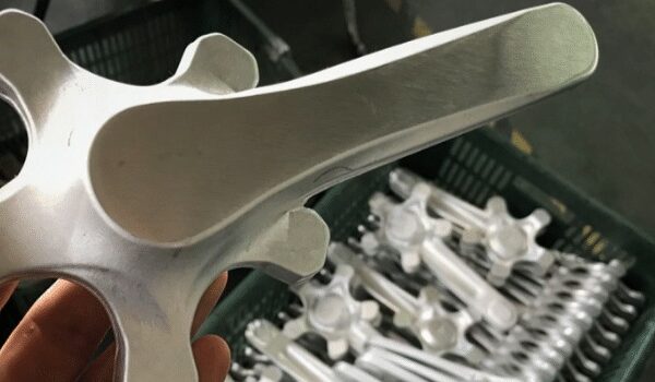 Flashless forging technology